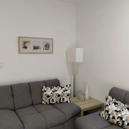 Iris 1 Apartment Ravno Exterior photo