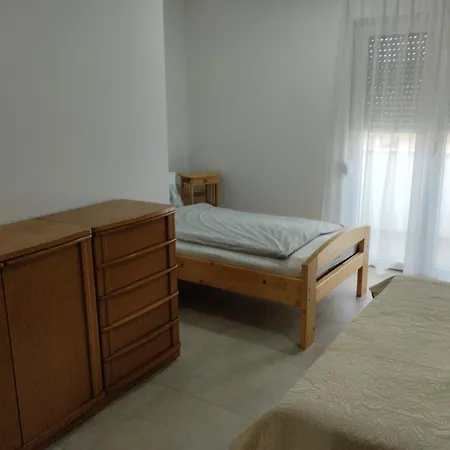 Iris 1 Apartment Ravno Exterior photo